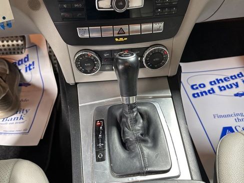 Used 2014 Mercedes-Benz C 250 Sedan image 19
