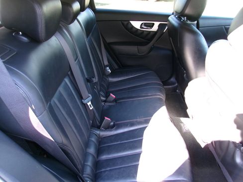 Used 2013 INFINITI FX37 2WD w/ Premium Pkg image 16