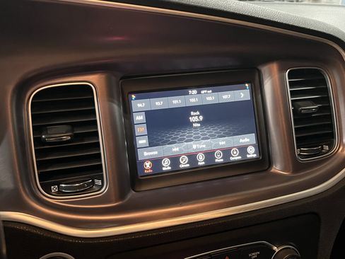 Used 2022 Dodge Charger SXT image 21