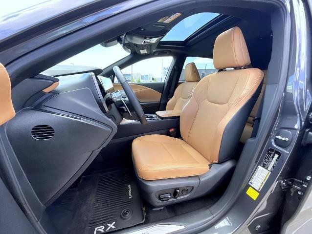 Used 2025 Lexus RX 350 Premium w/ Convenience Package AWD/4WD image 11