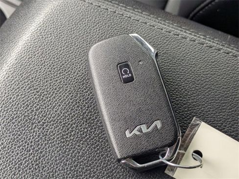 Used 2024 Kia Sportage EX image 35