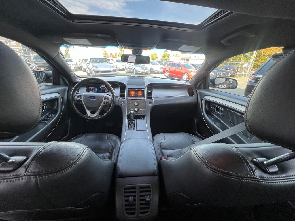 Used 2015 Ford Taurus SEL w/ Equipment Group 201A FWD image 14