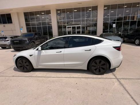 Used 2025 Tesla Model 3 Long Range RWD image 9