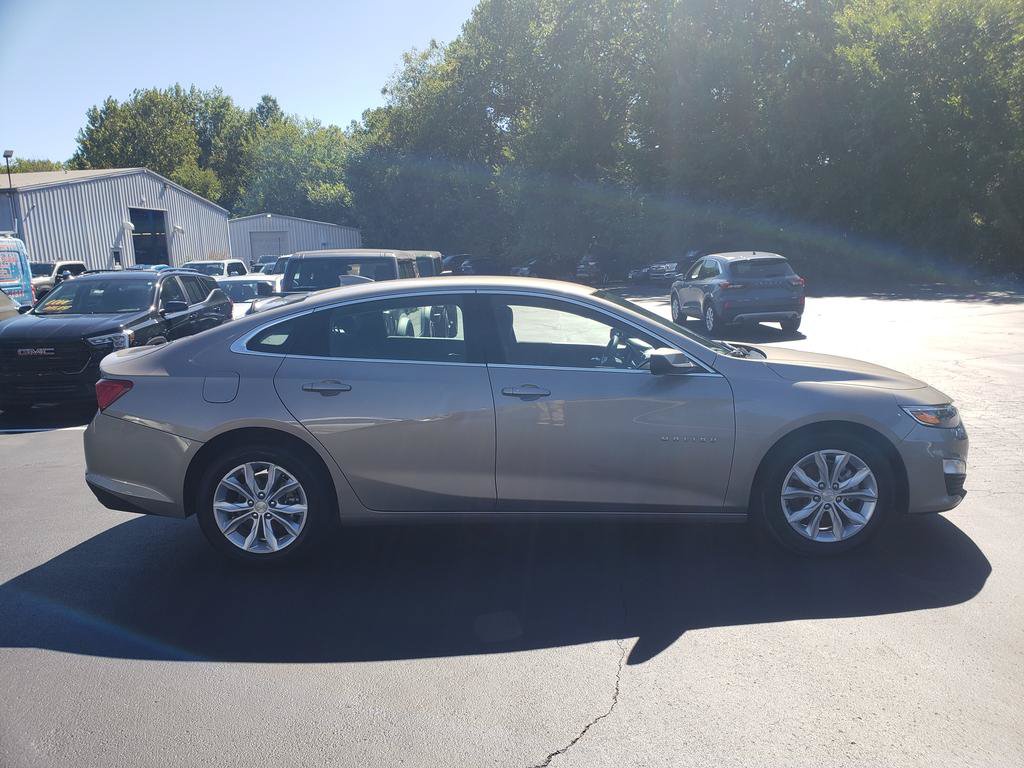 Used 2024 Chevrolet Malibu LT FWD image 4