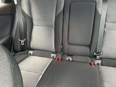 Used 2021 Nissan Rogue S FWD image 18