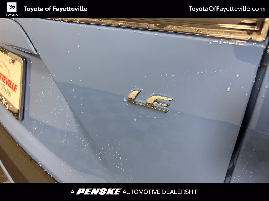 Used 2026 Toyota Corolla Cross LE FWD image 5