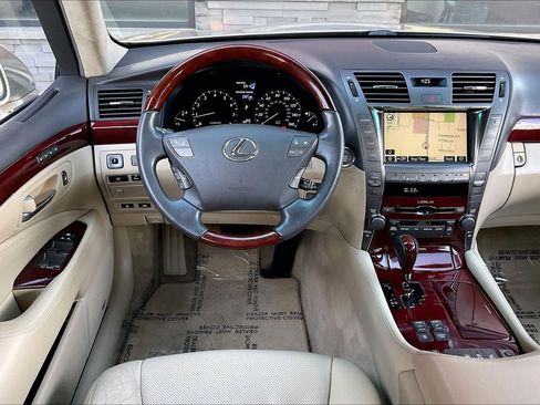 Used 2007 Lexus LS 460 L image 8