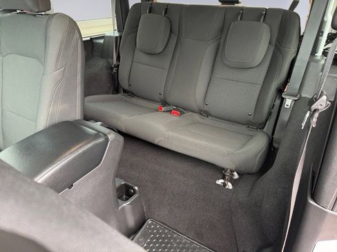 Used 2021 Jeep Wrangler Sport S image 11