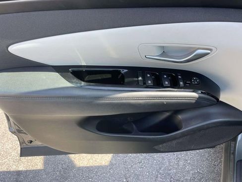 Used 2022 Hyundai Tucson SEL w/ Cargo Package AWD/4WD image 18