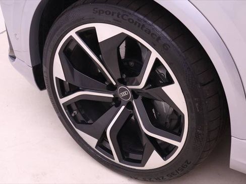 Certified 2021 Audi RS Q8 w/ Black Optic Package AWD/4WD image 13