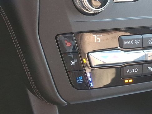 Used 2020 Ford Explorer Platinum w/ Premium Technology Package image 27