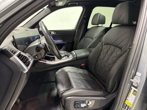 Used 2024 BMW X5 xDrive40i w/ M Sport Package AWD/4WD image 9