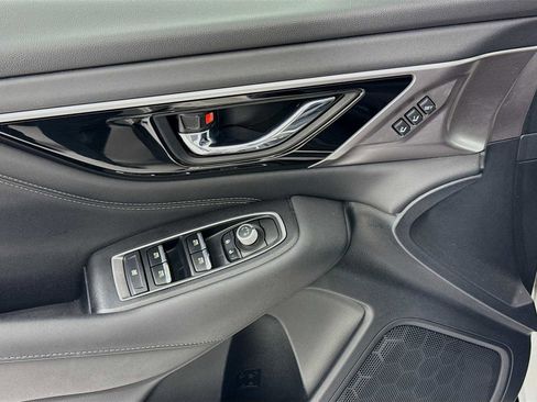 Used 2024 Subaru Outback Limited image 11