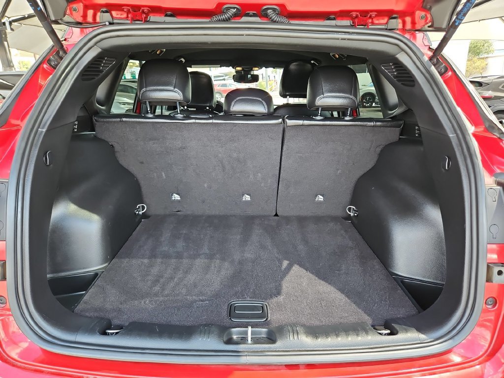 Used 2025 Jeep Compass Trailhawk AWD/4WD image 27