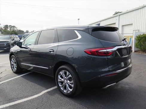 Used 2019 Buick Enclave Avenir w/ Avenir Technology Package image 5