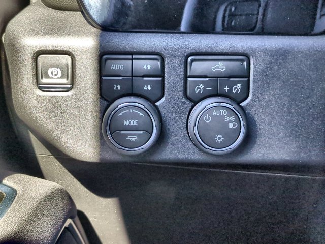 Certified 2026 Chevrolet Silverado 1500 LT AWD/4WD image 24