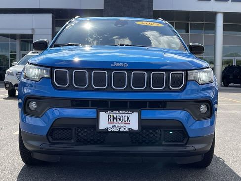 Used 2022 Jeep Compass Latitude AWD/4WD image 16