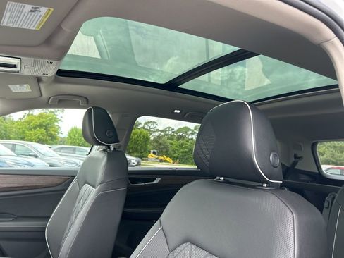 New 2026 Volkswagen Atlas SEL Premium R-Line image 16