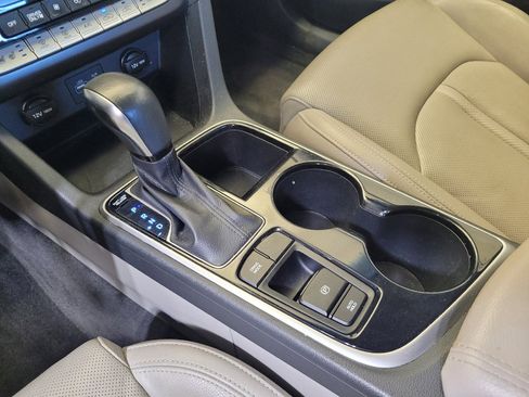 Used 2019 Hyundai Sonata Limited FWD image 26