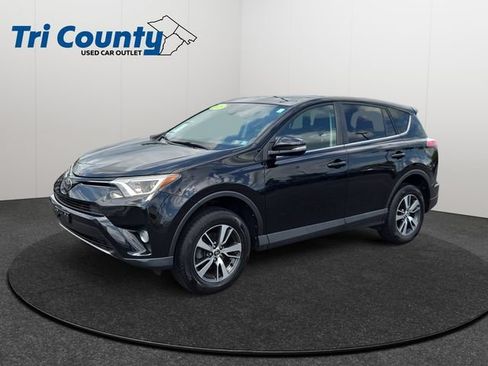 Used 2018 Toyota RAV4 XLE FWD image 3