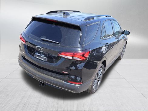 Used 2023 Chevrolet Equinox RS w/ LPO, Floor Liner Package AWD/4WD image 7