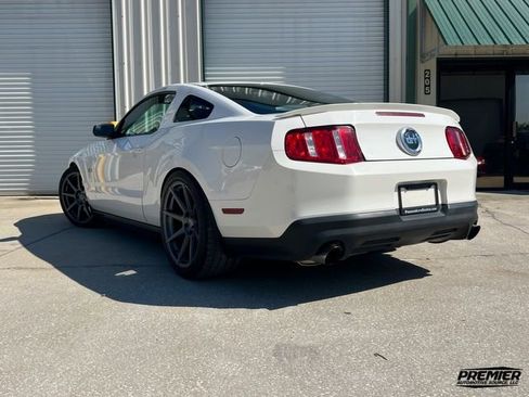 Used 2012 Ford Mustang GT Premium w/ Brembo Brake Pkg RWD image 3