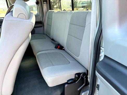 Used 2006 Ford F250 Lariat image 11