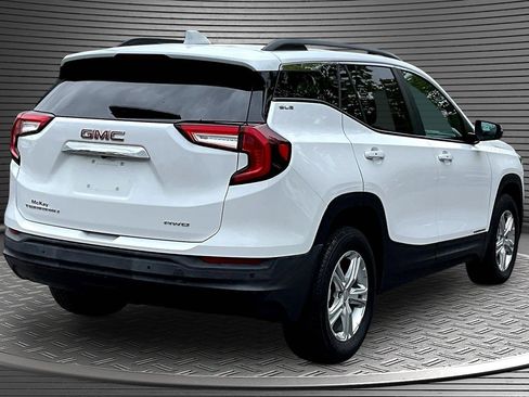 Used 2024 GMC Terrain SLE w/ Driver Convenience Package AWD/4WD image 6
