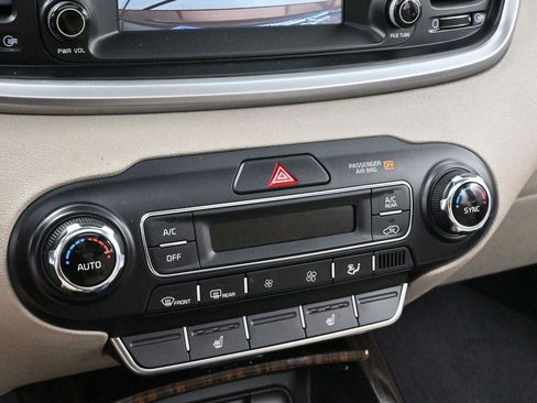 Used 2020 Kia Sorento EX FWD image 23