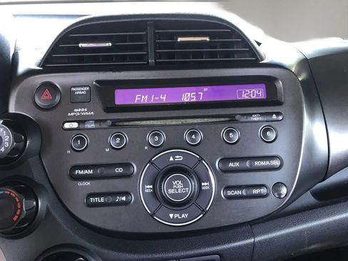 Used 2013 Honda Fit Sport image 18