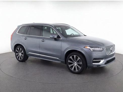 Certified 2025 Volvo XC90 B6 Plus w/ Protection Package Premier AWD/4WD image 2