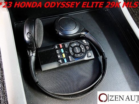 Used 2023 Honda Odyssey Elite image 13