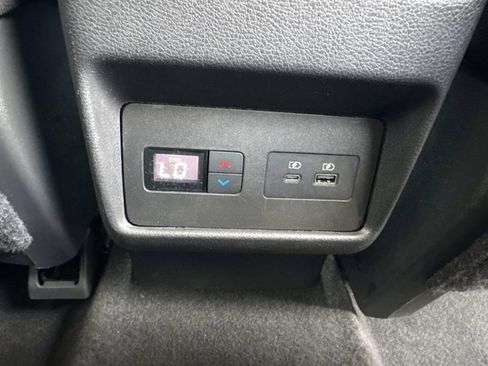 Used 2023 Nissan Rogue SL w/ SL Premium Package image 21