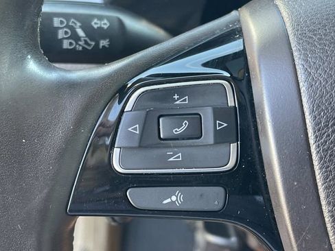 Used 2012 Volkswagen Touareg Sport AWD/4WD image 35