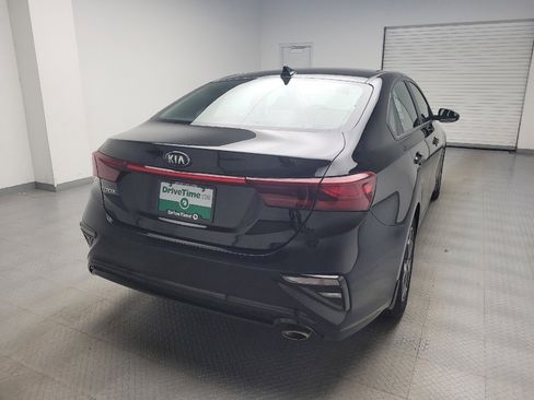 Used 2019 Kia Forte LXS FWD image 7
