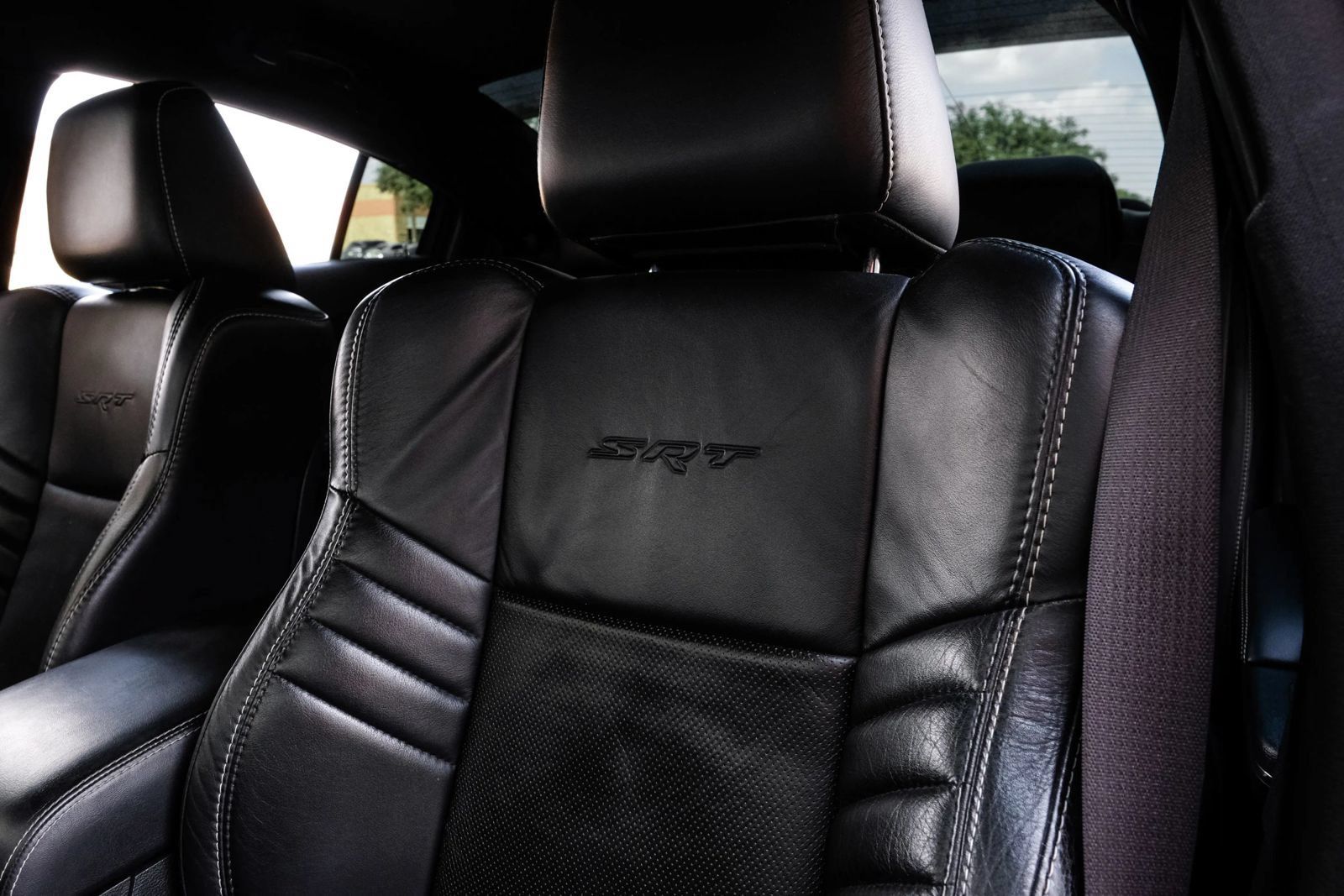 Used 2016 Dodge Charger SRT Hellcat w/ Harman/Kardon Audio Group RWD image 37