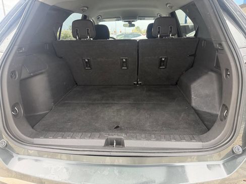 Used 2018 Chevrolet Equinox LT FWD image 29