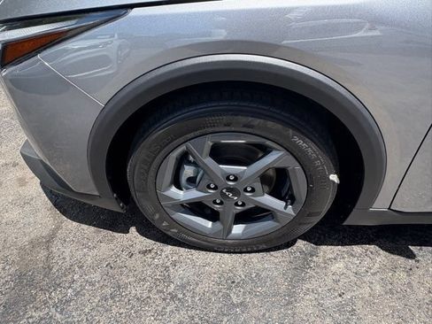 Used 2025 Kia K4 FWD image 3