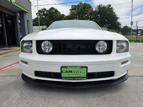Used 2007 Ford Mustang GT RWD image 7