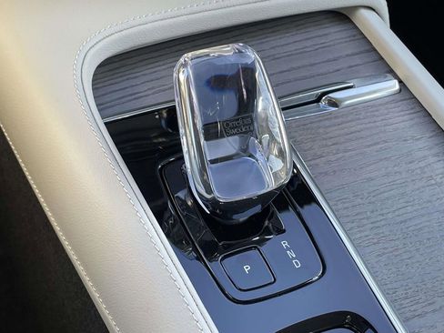 Used 2024 Volvo S90 B6 Ultimate w/ Protection Package Premier image 20