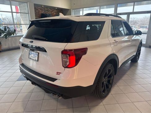Used 2023 Ford Explorer ST w/ Technology Package AWD/4WD image 12