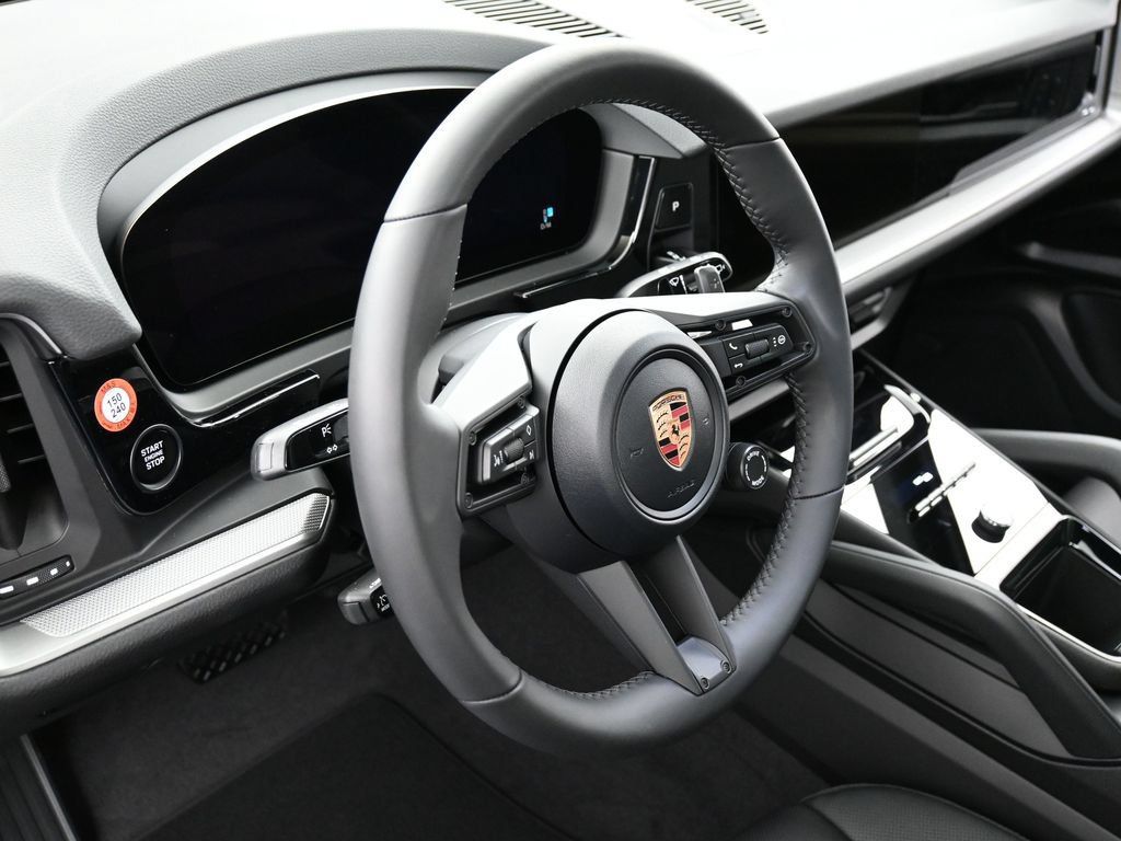 Certified 2026 Porsche Cayenne AWD/4WD image 17