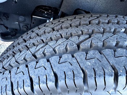 Used 2025 Chevrolet Express 2500 Extended w/ Communications Package image 14