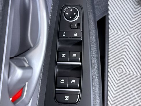 Used 2023 Kia Forte LXS image 22