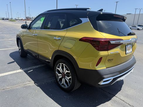 Used 2023 Kia Seltos SX AWD/4WD image 6