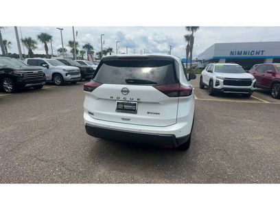 Used 2024 Nissan Rogue SV