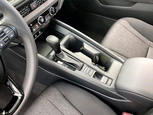 Certified 2025 Honda Accord LX image 15