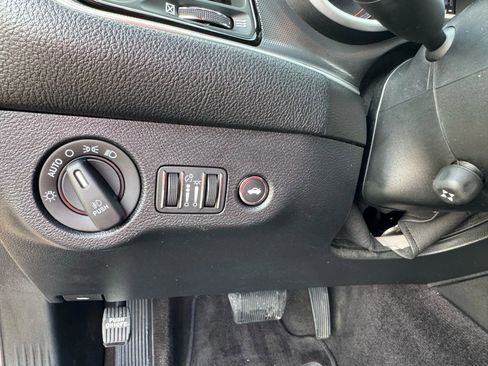 Used 2017 Dodge Challenger GT w/ Driver Convenience Group image 27