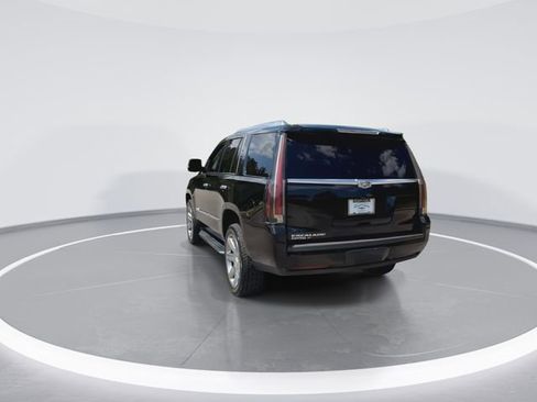Used 2018 Cadillac Escalade Luxury AWD/4WD image 8