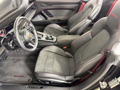 Used 2022 Porsche 911 Carrera GTS RWD image 9